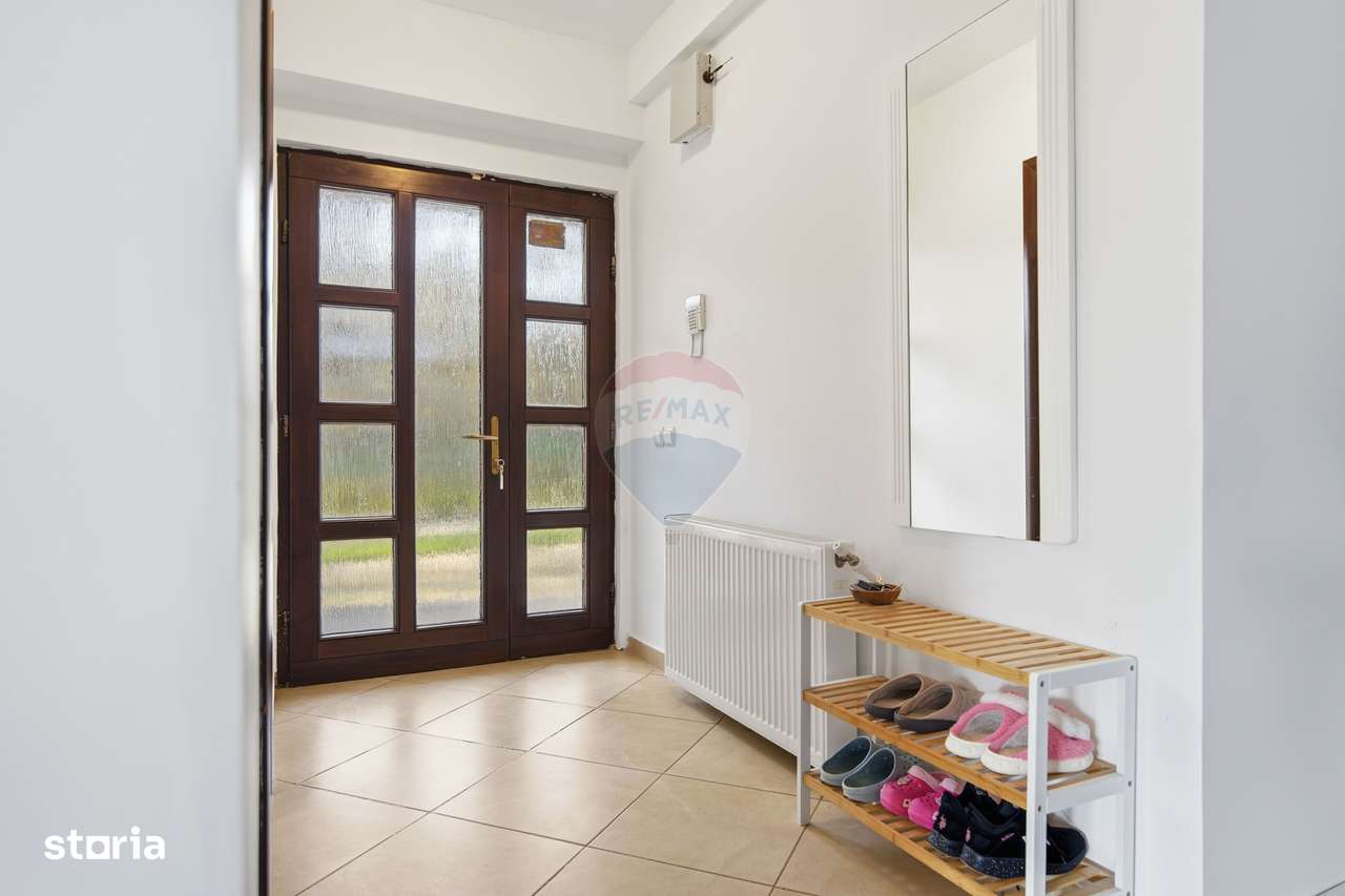 Casă/Vilă de Vânzare cu 5 camere,  Teren 757mp - Iasi - Hlincea-10