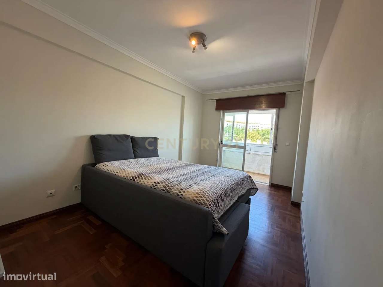 Apartamento T2 em S. Marcos-11