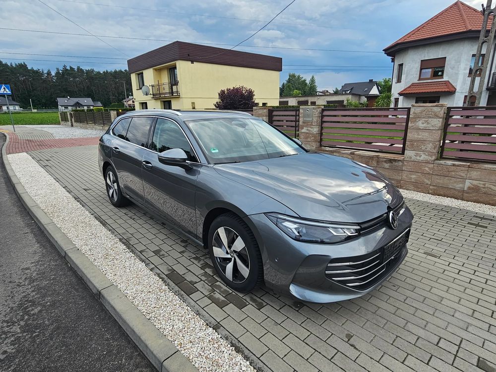 Volkswagen Passat B9 1.5 TSI EVO Elegance DSG 2025