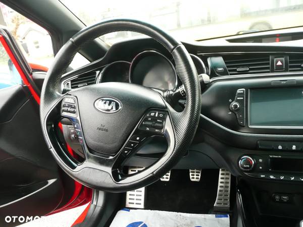 Kia Ceed 1.6 CRDi SCR GT-Line - 14