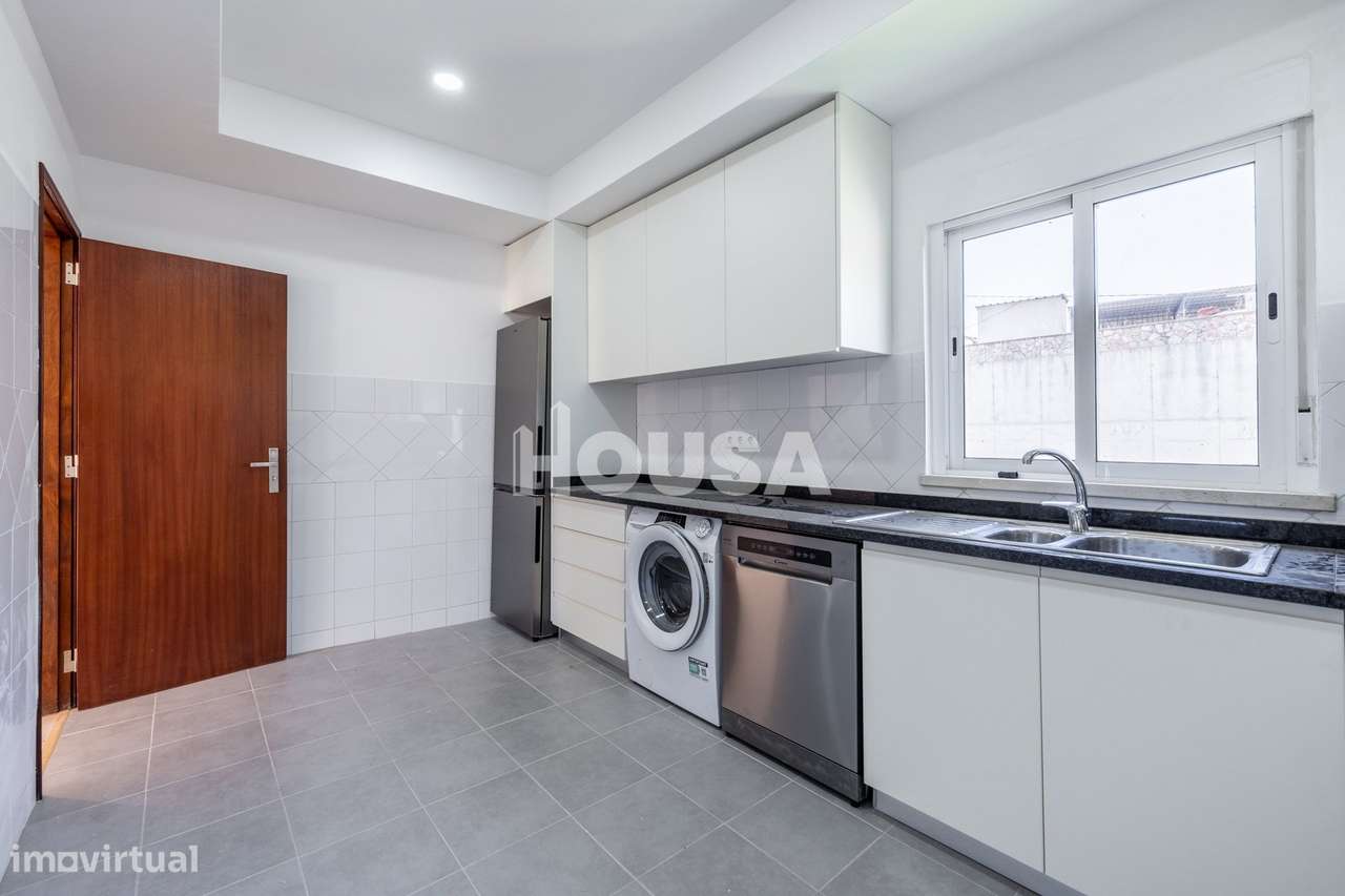 Moradia T3 Renovada | Azoia – Leiria-9