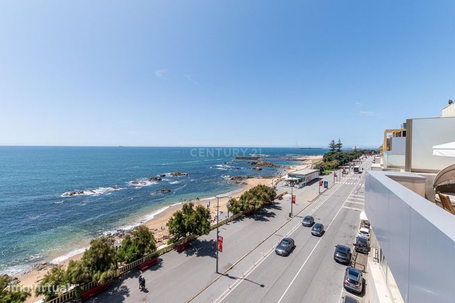 Apartamento T2 à venda na Avenida Brasil com vista Mar-30