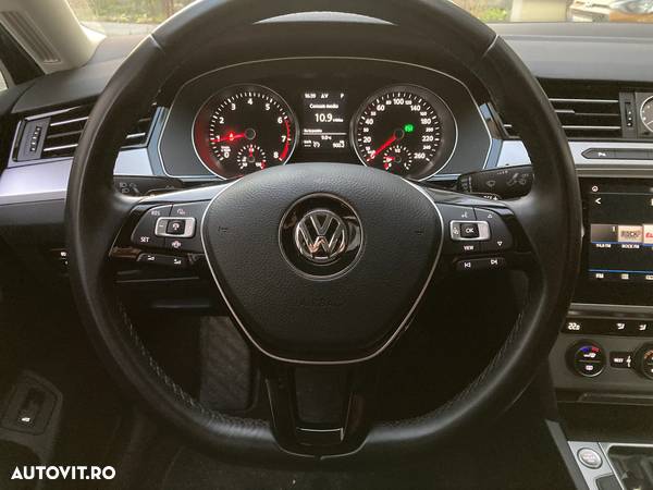 Volkswagen Passat 1.5 TSI OPF DSG Business - 5