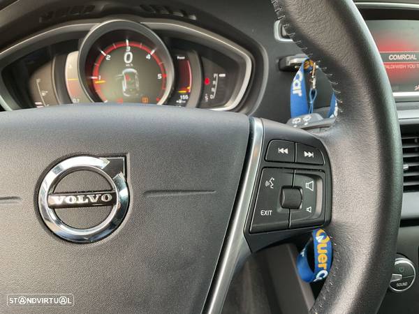 Volvo V40 2.0 D2 Momentum Geartronic - 39