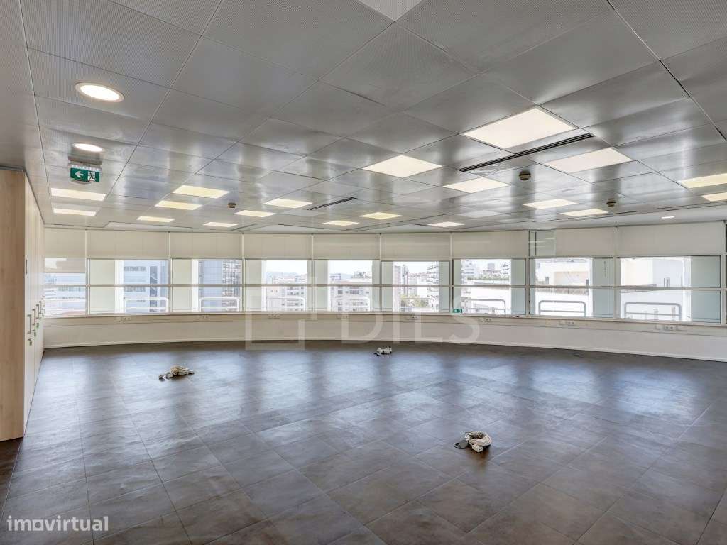 Escritório para arrendar - edifício Zenith, em Miraflores - Grande imagem: 2/45