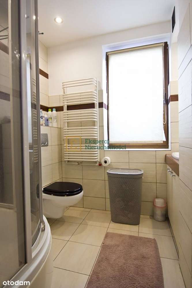 Duży dom z garażem w okolicach ul. Wywrockiego-10