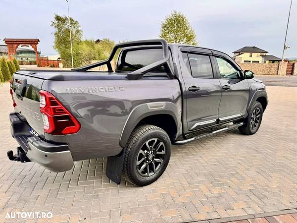 Toyota Hilux 2.8D 204CP 4x4 Double Cab AT Invincible Color Edition - 4