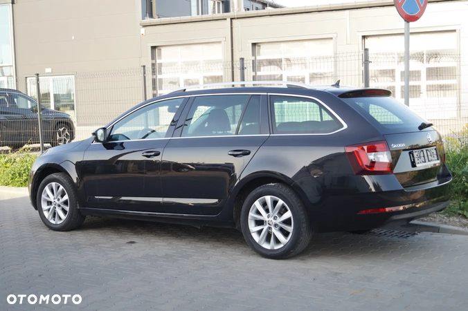 Skoda Octavia - 4