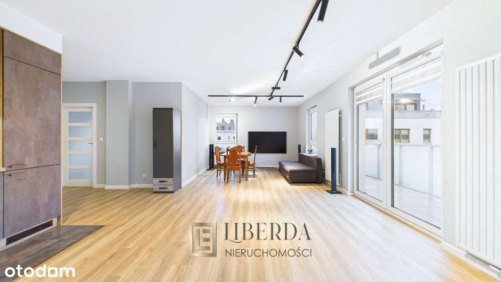 ❤️Duży salon 40 m², 2 sypialnie, balkon, 2 x garaż-0