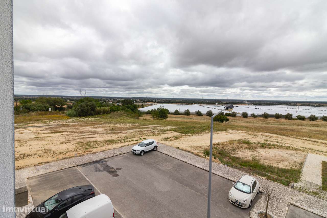APARTAMENTO T3+1 | MONTIJO | 193 M2 | LUGAR DE PARQUEMANETO-24