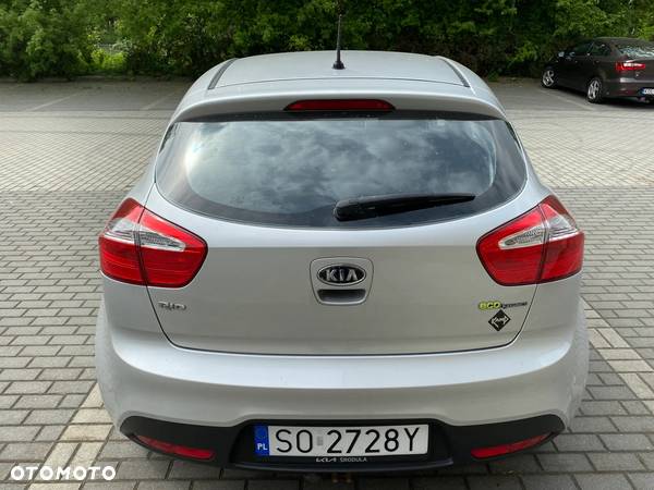 Kia Rio 1.1 crdi M - 4