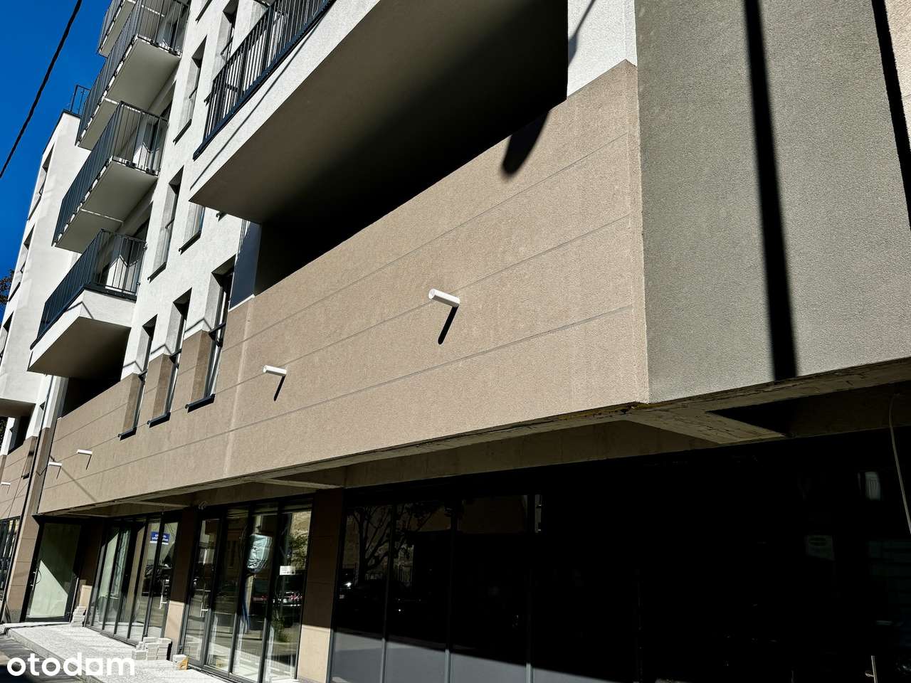 ŚWIEŻO ODDANY BLOK !! Ścisłe Centrum !! ok. deptaku na Piotrkowskiej !-18