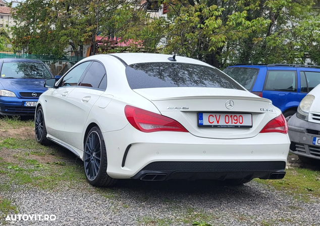 Mercedes-Benz CLA 45 AMG 4MATIC Aut. - 8