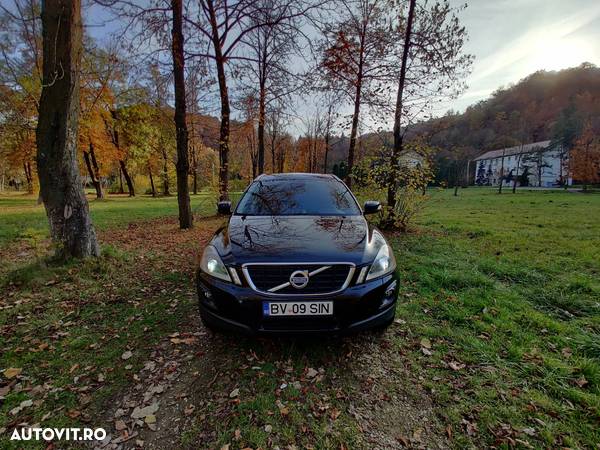 Volvo XC 60 - 4