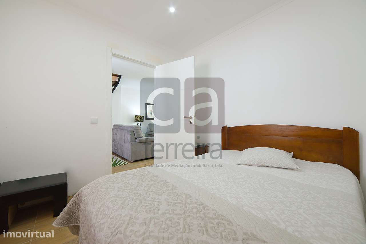 Moradia T3 Totalmente Remodelada em Almeirim-15