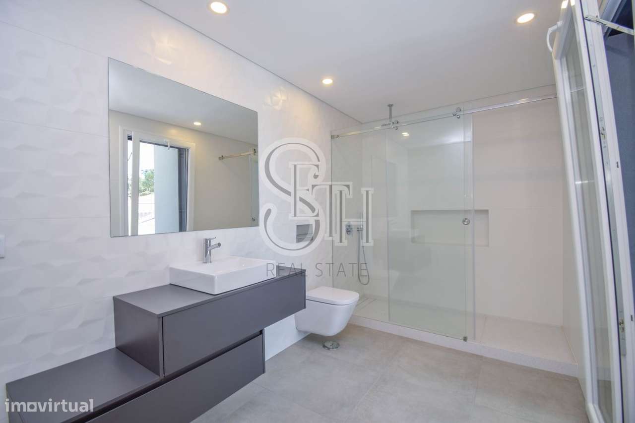 MORADIA V5 ISOLADA VERDIZELA-35