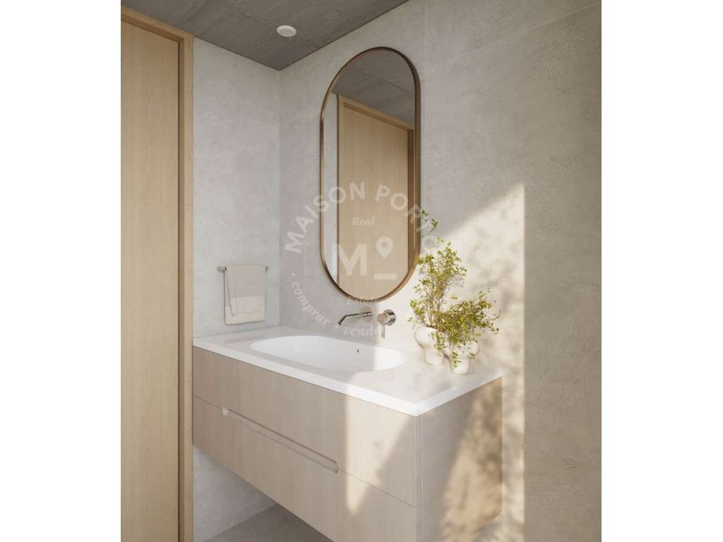 Apartamento T0 com Varanda e Estacionamento próximo à Estação de Me...-13