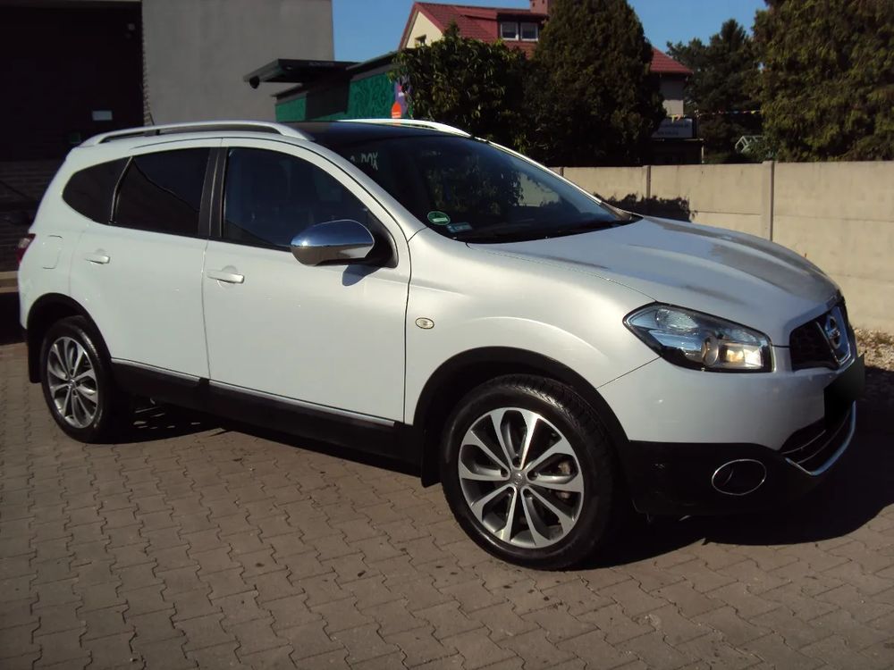 Nissan Qashqai 2.0 dCi DPF tekna 2010