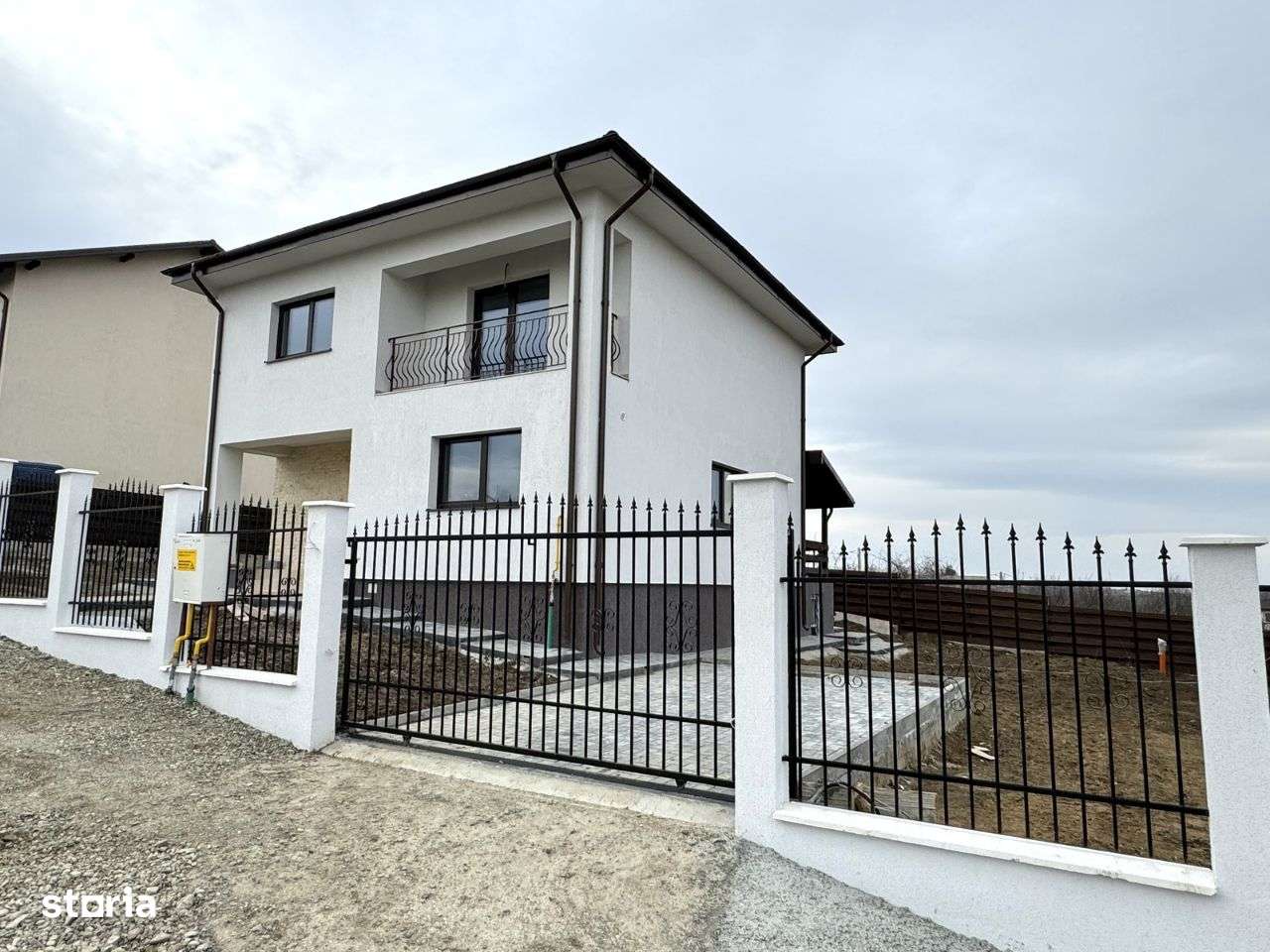 Pozitie buna! 500 mp teren! BECI! Vila Valea Adanca (Miroslava) - Imagine principală: 2/8