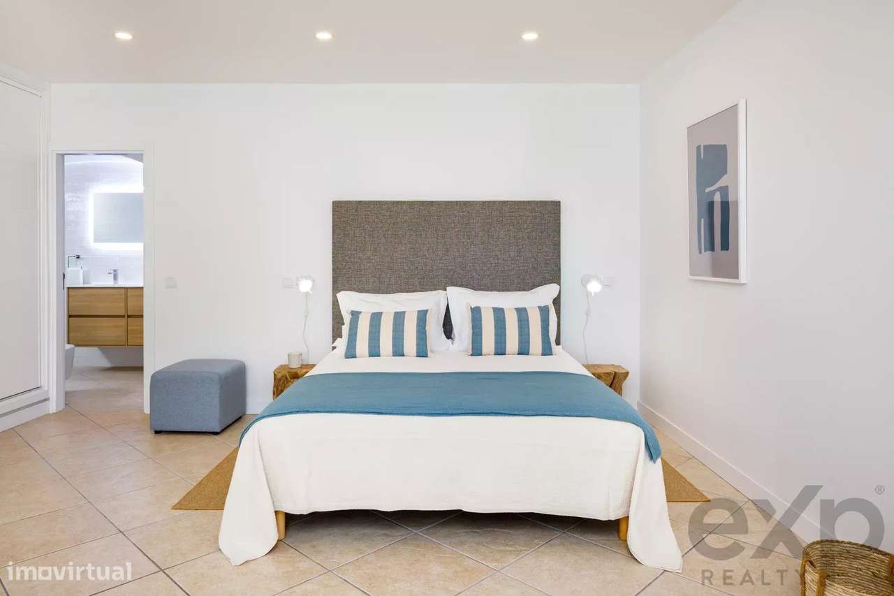 Investimento – 4 Estúdios Turísticos a 100m da Praia no Centro de Carv - Grande imagem: 5/22