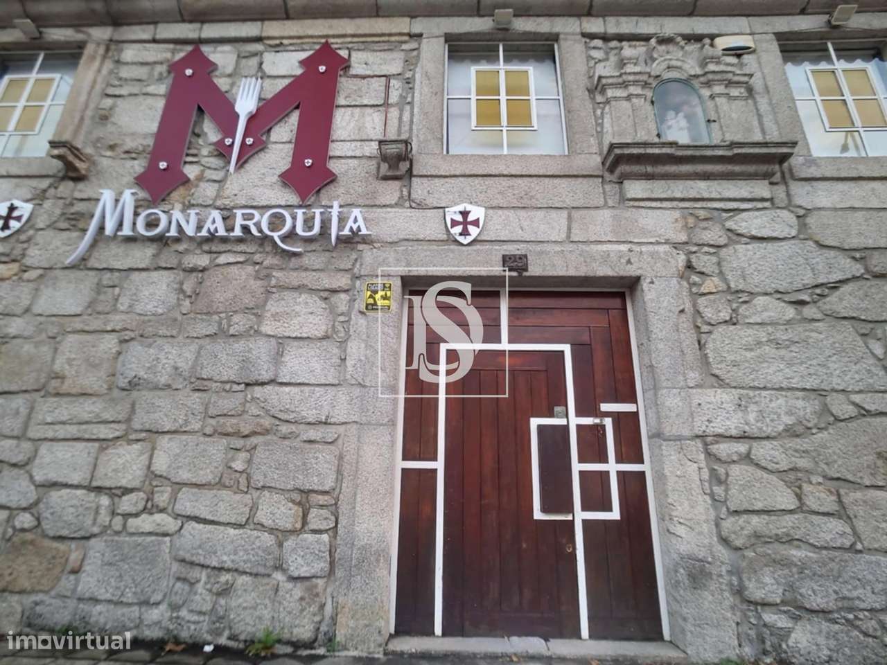 Trespasse de Restaurante no centro de Gondomar.-30