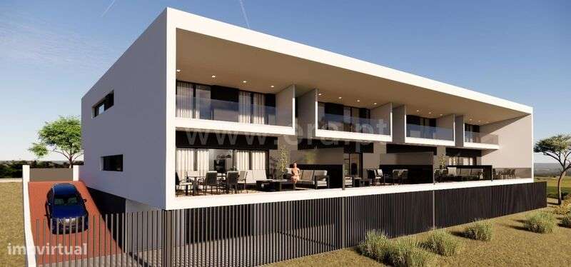 Moradia em Banda T4 / Covilhã, Teixoso-12