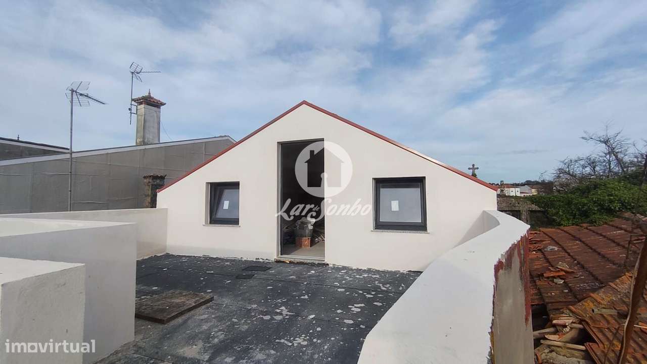 Moradia Bi-Familiar T2+T4 - Azurara, Vila do Conde - Grande imagem: 2/20