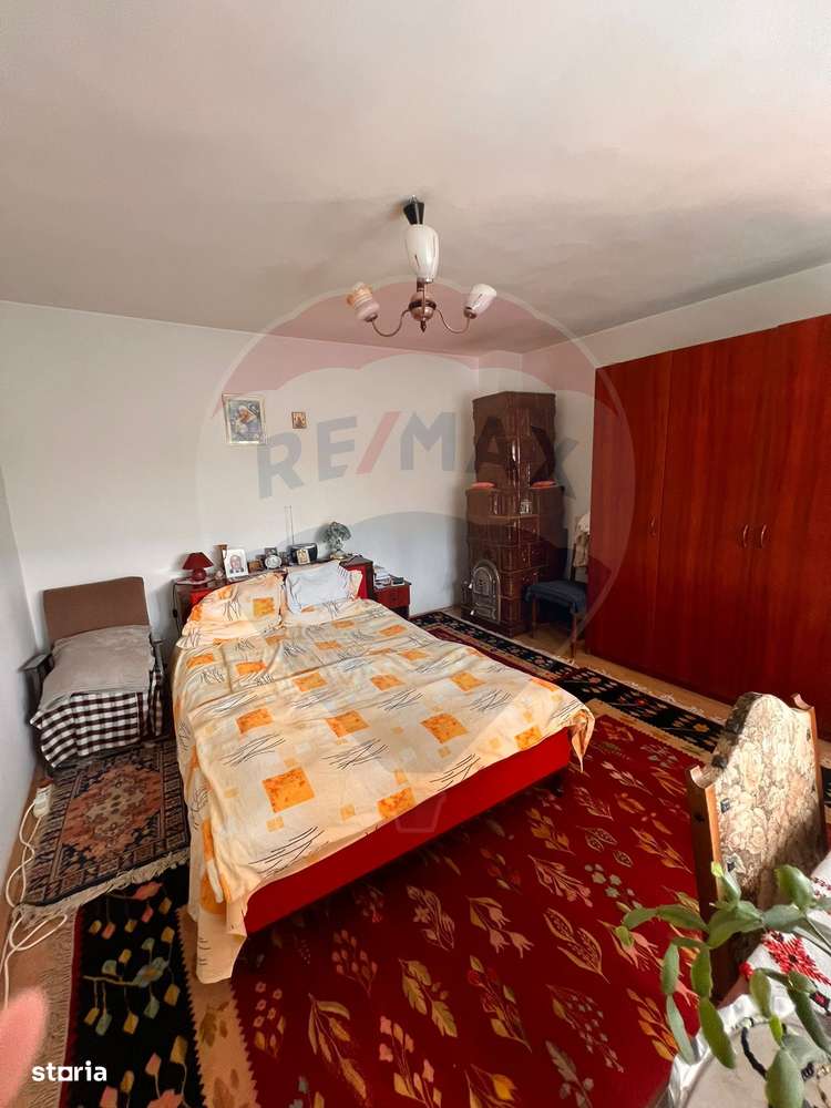 Casă / Vilă cu 11 camere de vânzare - Imagine principală: 4/9