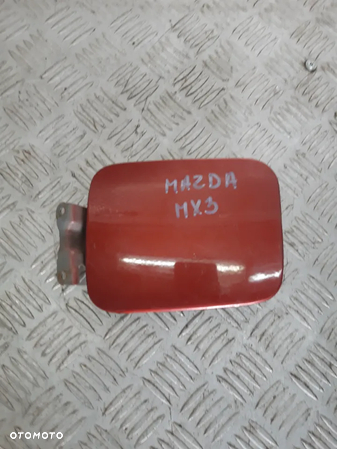 Mazda MX3 klapka wlewu paliwa - 1