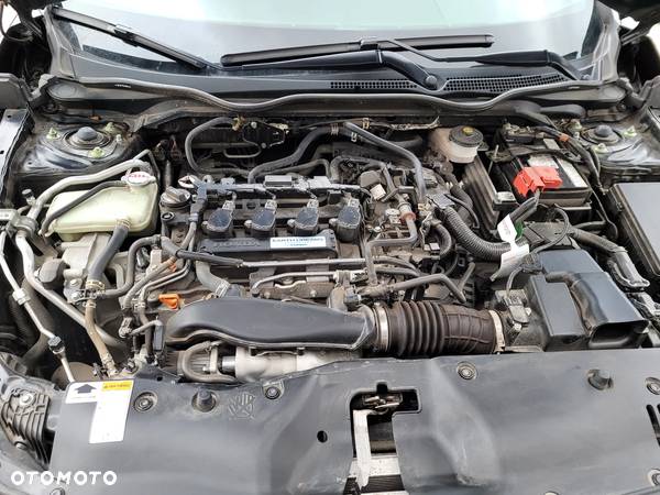 Honda Civic 1.5 i-VTEC Turbo CVT Sport - 11