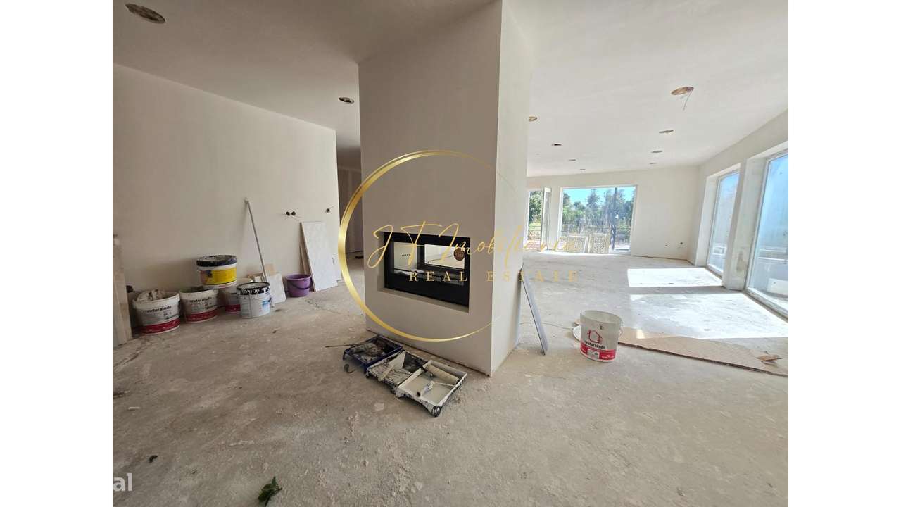 Moradia T4 com Piscina - Oliveirinha - Grande imagem: 5/32