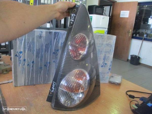 Farol Tras Stop2580 CITROEN C1  1 FASE 1 AIRDREAM SX 2006 1.0I 68CV 5P PRETO DRT HOUSING CITROEN C1 1 FASE 2 2011 1.0I 70CV 5P CINZA DRT - 4