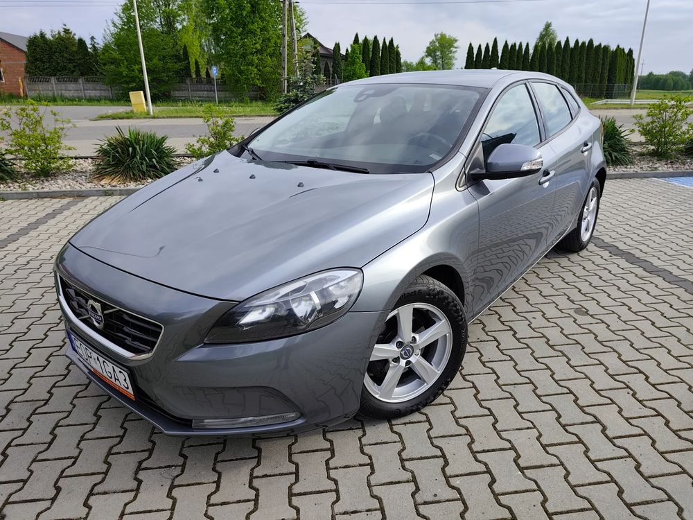 Volvo V40 II D2 2015
