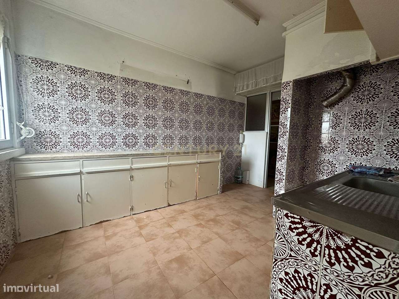 Apartamento T4 junto ao Metro dos Olivais - Grande imagem: 2/13