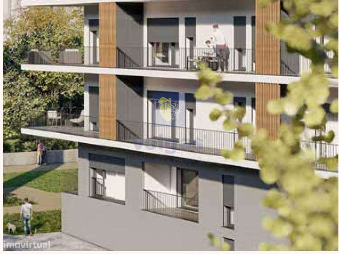 Apartamento T2 novo  no centro de Pombal com garagem e elevador-18