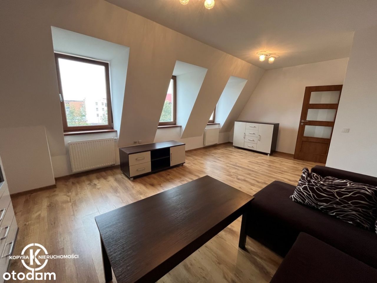 Na sprzedaż przestronny apartament w centrum