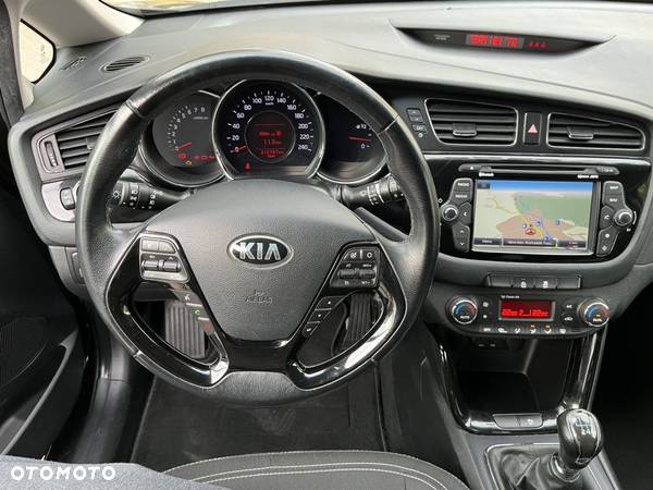 Kia Ceed Cee'd 1.6 GDI XL - 32