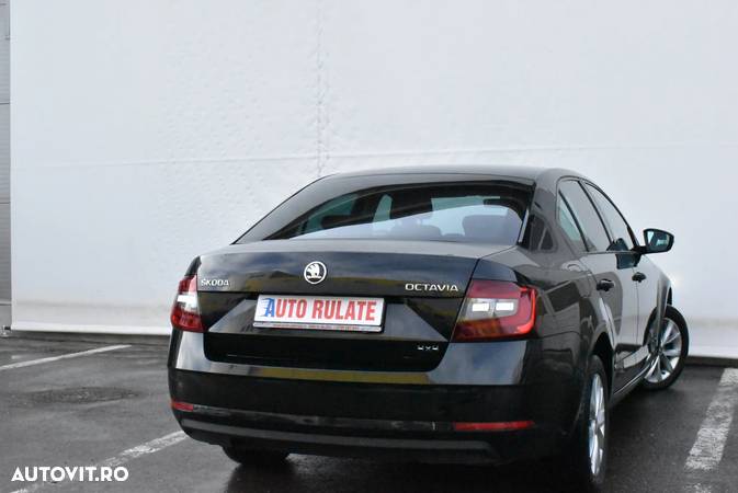 Skoda Octavia 2.0 TDI DSG 4X4 Style - 8