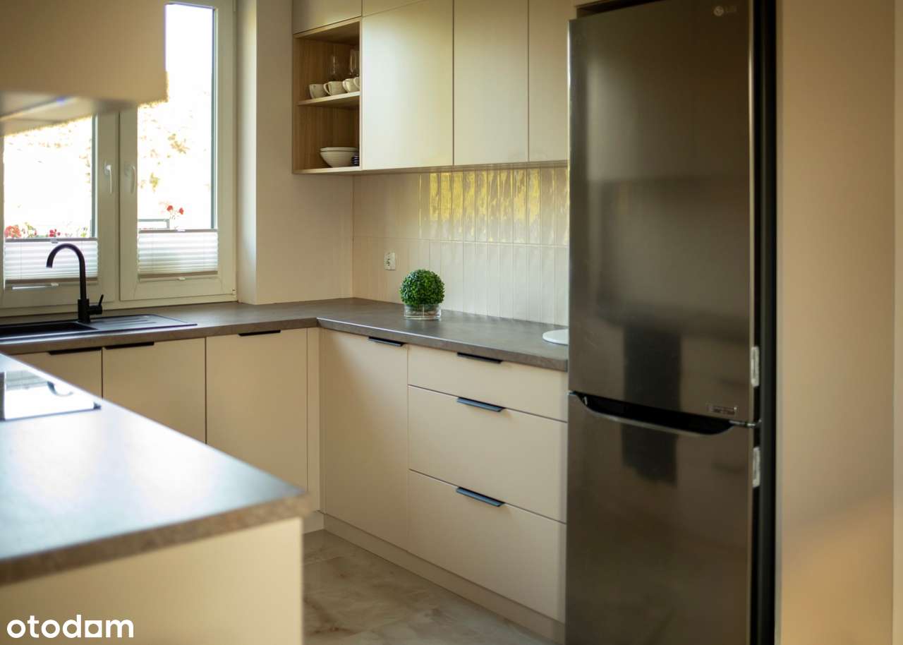 Wyjątkowy dom w Nowodworcach - bliźniak z 2023 roku-5