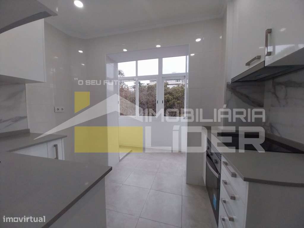 Apartamento T1 com 51 m2, Rua Pascoal de Melo ao Jardim Constantino... - Grande imagem: 5/21