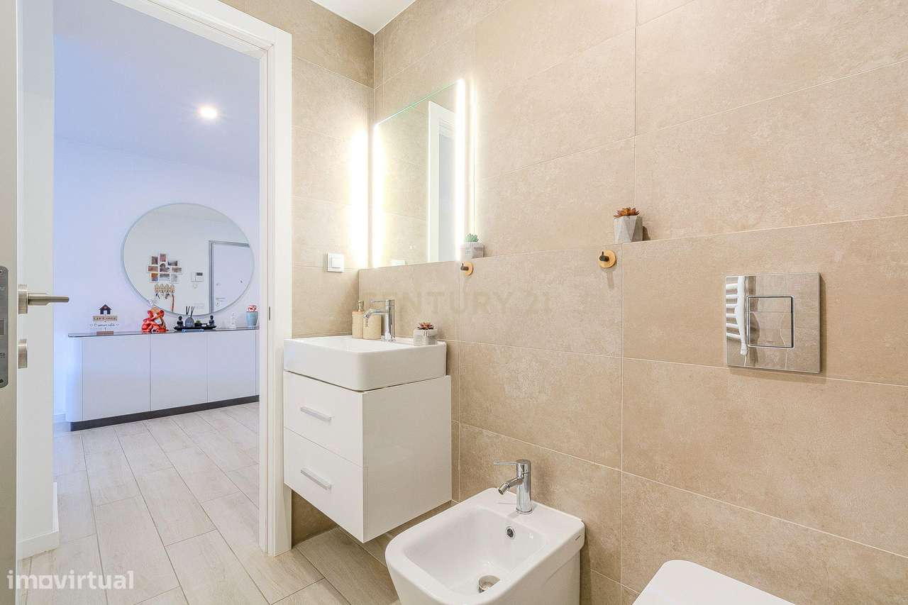 Luxuoso Apartamento de 3 Quartos novo com um Grande Terraço e Estacion-30