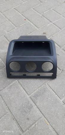 Ramka panelu klimatyzacji Volkswagen Golf V Plus 2006r. 5M0820075 - 1