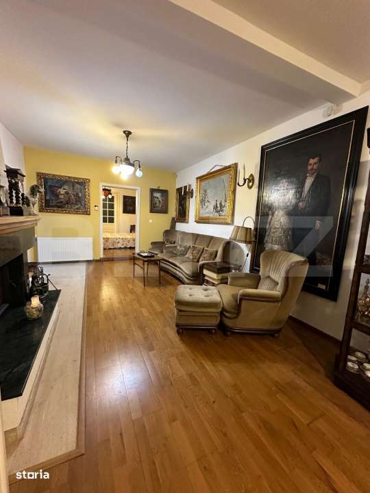 Casa de lux renovata cu priveliste spectaculoasa, in inima Brasovului - Imagine principală: 5/17