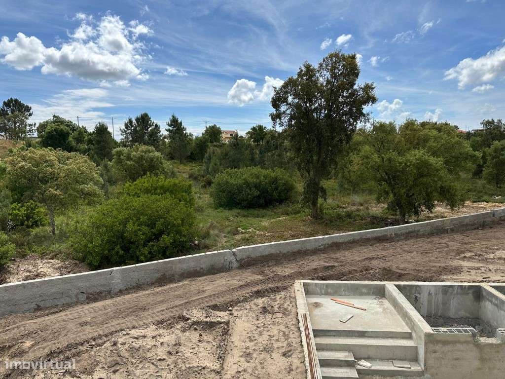Moradia T5 de Luxo | Vila Alegre, Fernão Ferro-12