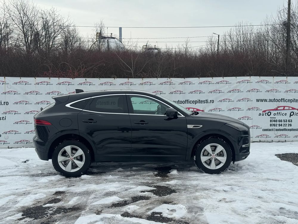 Jaguar E-pace Hybrid 163CP 2021 Foto 3