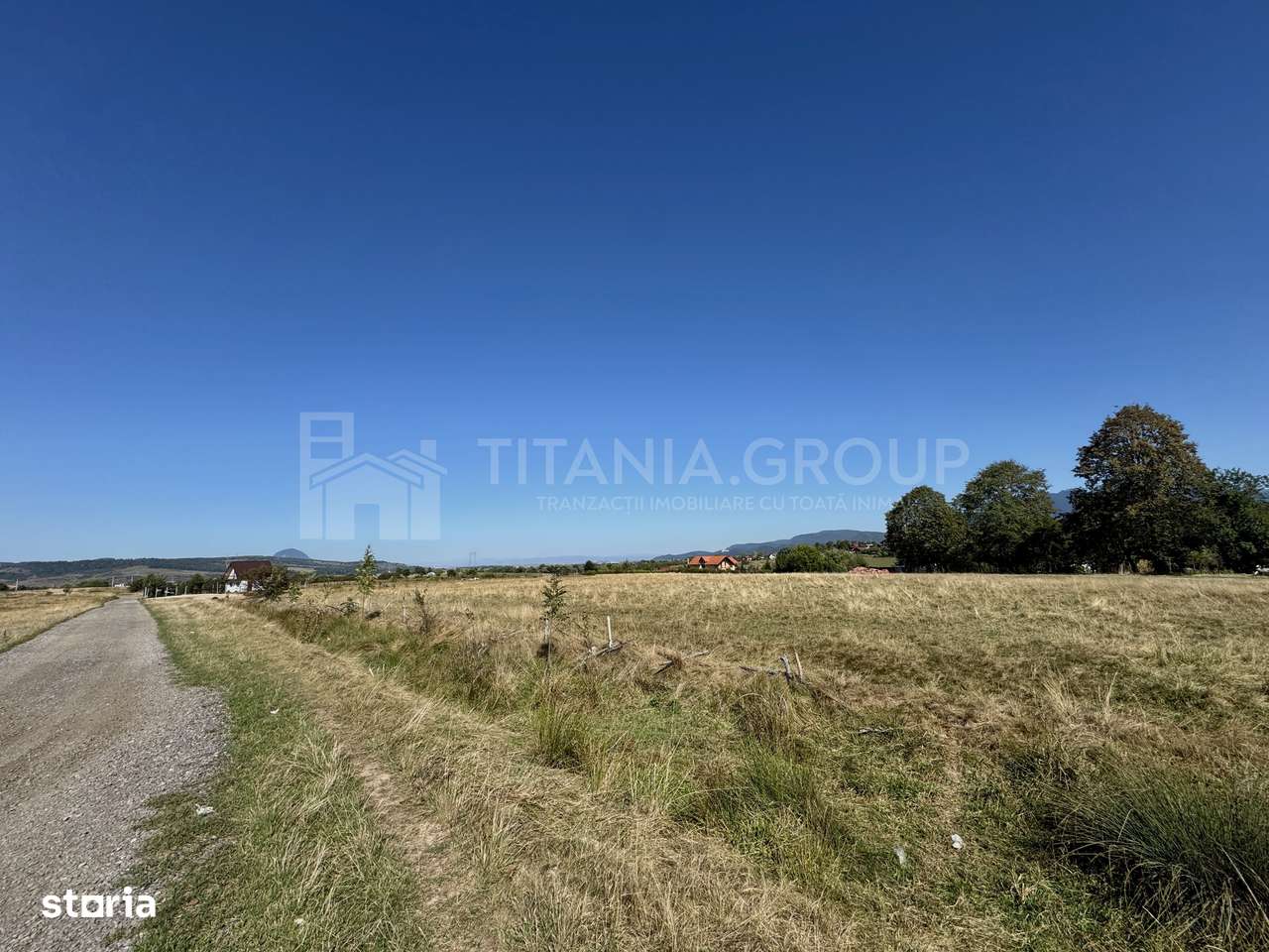 Teren intravilan parcelabil, priveliște spre munți, Sohodol, Bran-12