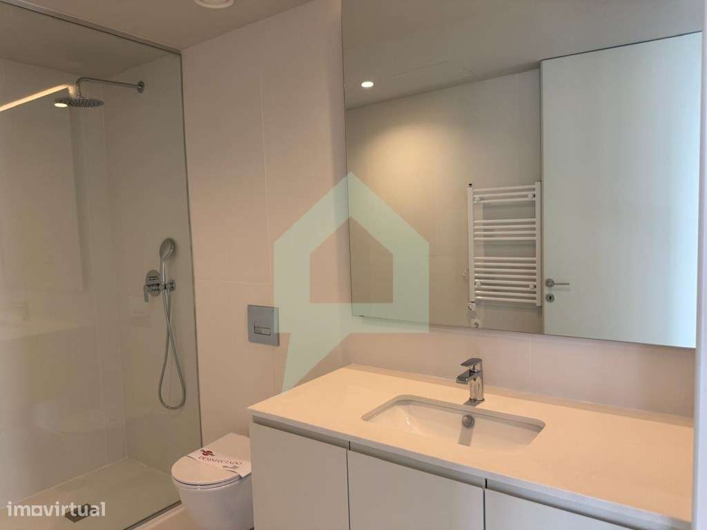 Apartamento T4 com vistas únicas em Barcelinhos, Barcelos.-28