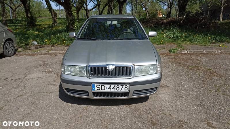 Skoda Octavia 1.6 Tour Plus Ice+ - 2