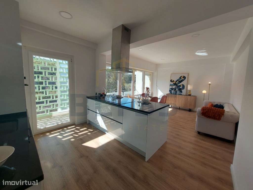 Apartamento T3, Totalmente Remodelado situado em Benfica, *Oferta d... - Grande imagem: 3/20