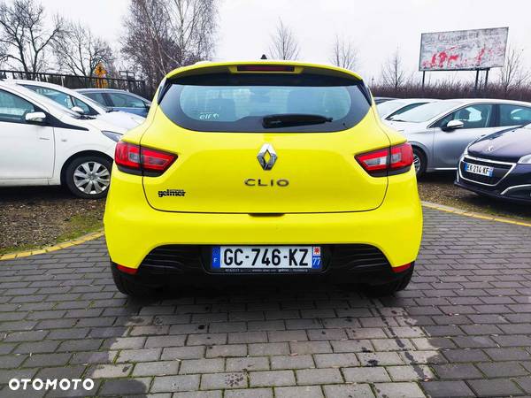 Renault Clio 1.2 16V 75 Life - 19